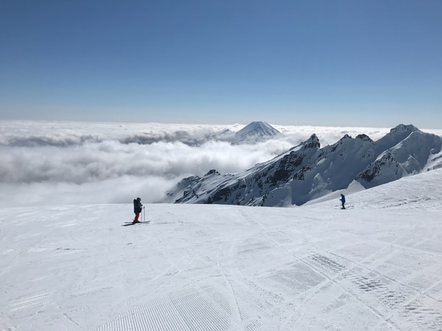 skiing on mount ruapehu