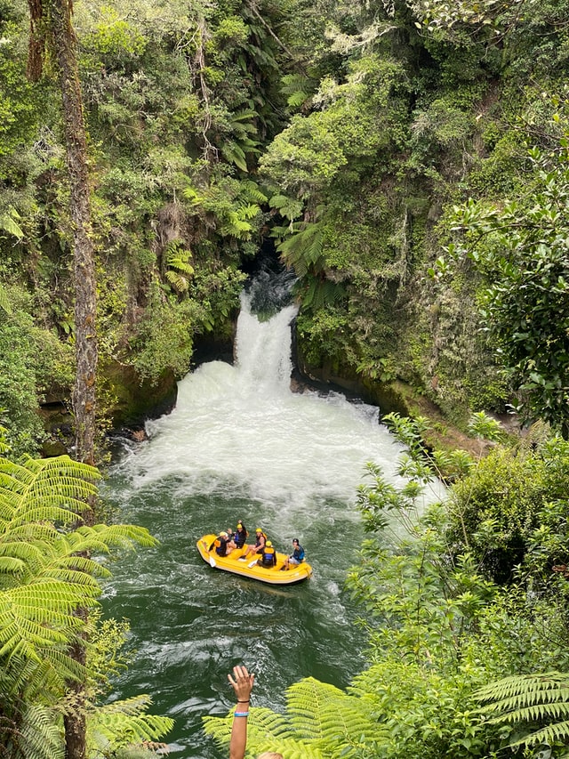 okere falls, rotorua