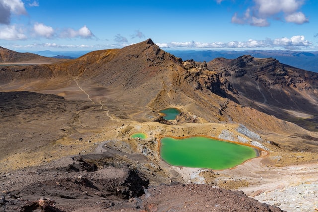 emerald green lakes on the Tongariro crossing